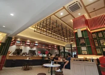 Rekomendasi kopitiam Malang enak buat nugas kuliah yang nyaman dengan wifi kencang. /Foto: Google Review Ah Pek Kopitiam/Azka Adam.