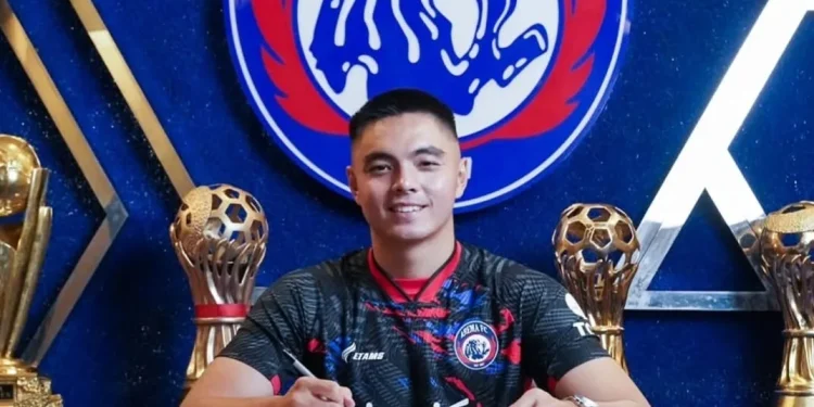 Fakta menarik rekrutan anyar Arema FC, Gianluca Pandeynuwu yang disiapkan sebagai tembok kokoh di lini pertahanan. /Foto: Instagram @aremafcofficial.