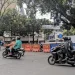 Arus lalu lintas di sekitar Alun Alun Merdeka Kota Malang yang mulai ditutup sementara. (Foto/M Sholeh)