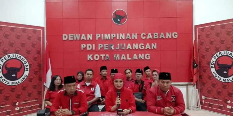 Pengurus baru DPC PDI Perjuangan Kota Malang periode 2025-2030. (Foto/M Sholeh)