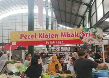 Rekomendasi tempat sarapan di Klojen, Malang yang cocok dijadikan destinasi kulineran pagi. /Foto: Google Review Pecel Klojen Mbak Sri/Andirgad Official