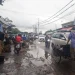 Kondisi jalan di Pasar Induk Gadang Kota Malang. (Foto/M Sholeh)