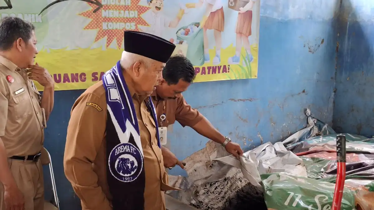 program pengelolaan sampah