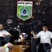 Wali Kota Batu Nurochman dan Wawali Heli Suyanto saat merapatkan barisan jajaran perangkat daerah Pemkot Batu. Foto: Prokopim KWB