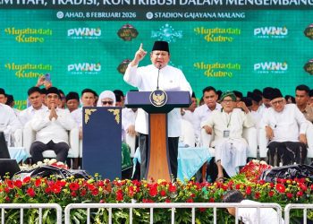 Presiden RI Prabowo Subianto saat memberikan sambutan di Mujahadah Kubro dalam rangka Harlah 1 Abad NU di Malang. Foto: Prokopim KWB