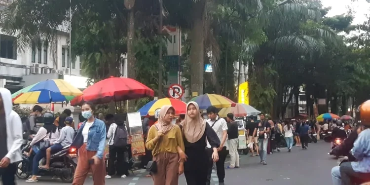 Ilustrasi pasar takjil yang ada di Kota Malang. (Foto/M Sholeh)
