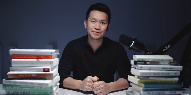 Agusleo Halim, Youtuber Self Improvement sekaligus penggiat Buku (Foto: Youtube @Agusleo Halim)