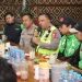 Kakorlantas Polri Irjen Pol Agus Suryonugroho saat cangkruk bareng ojol di Kota Batu. Foto: Azmy