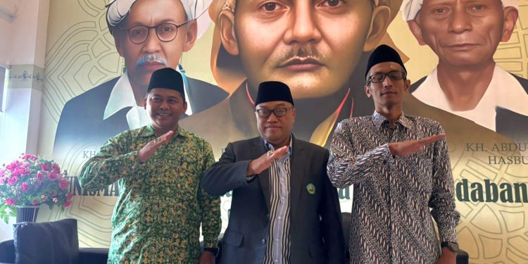 Rektor Unisma Prof. Junaidi bersama jajaran menegaskan kesiapan berkontribusi menyemarakkan Harlah 1 Abad NU di Malang. Foto: Azmy