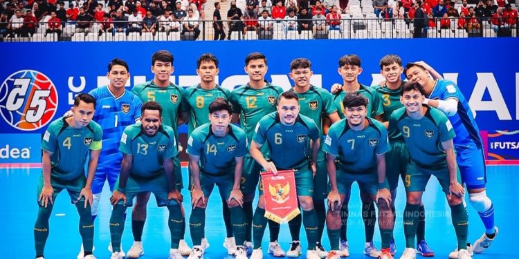 Timnas Futsal Indonesia mengukir sejarah lolos ke semifinal Piala Asia Futsal 2026 usai menundukkan Vietnam 3-2 di perempat final. /Foto: Tangkapan layar Instagram @timnasfutsal