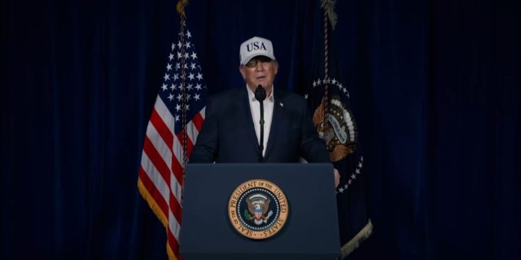 Donald Trump meminta IRGC letakkan senjata usai militer Amerika Serikat lakukan serangan militer ke Iran pada Sabtu (28/2/2026). /Foto: akun X @realDonaldTrump.