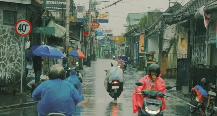 Prakiraan cuaca Malang, terutama di Kota Malang pada Rabu, 25 Februari 2026 dalam kondisi seragam yakni hujan ringan. /Foto: Pinterest/Mohammad Rafli.