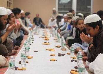 Jadwal buka puasa Malang Raya hari Sabtu, 28 Februari 2026 dan keutamaan puasa hari ke-10 Ramadan. /Foto: Pinterest/Puput Pratiwi