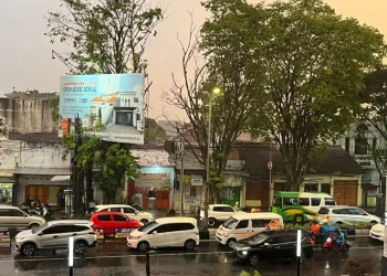 Prakiraan cuaca Malang, khususnya di wilayah Kota Malang pada hari Minggu, 1 Februari 2026 berpotensi hujan ringan sepanjang hari. /Foto: Tugumalang.id/Bagus Rachmad Saputra