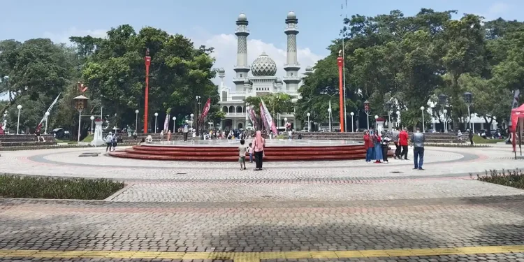 Alun Alun Merdeka Kota Malang