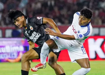 Arema FC vs semen padang