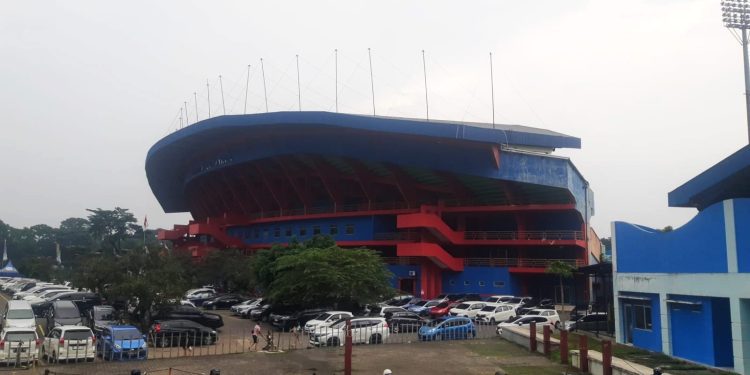 Ilustrasi parkir di Stadion Gajayana Kota Malang. (Foto/M Sholeh)
