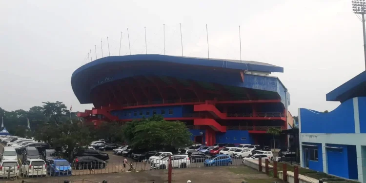Ilustrasi parkir di Stadion Gajayana Kota Malang. (Foto/M Sholeh)