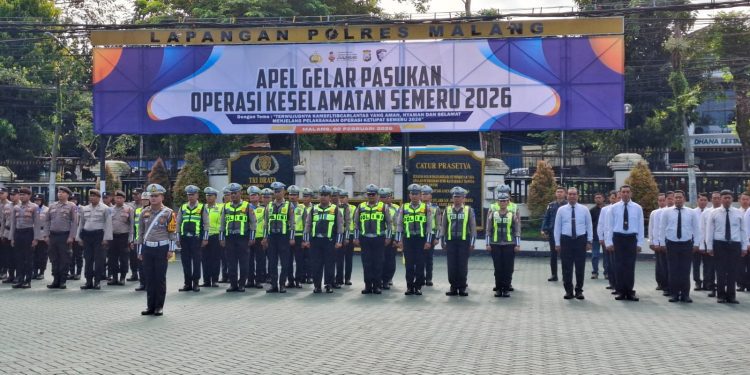 Apel Gelar Pasukan Operasi Keselamatan Semeru 2026 di Halaman Mapolres Malang. Foto: Aisyah Nawangsari Putri