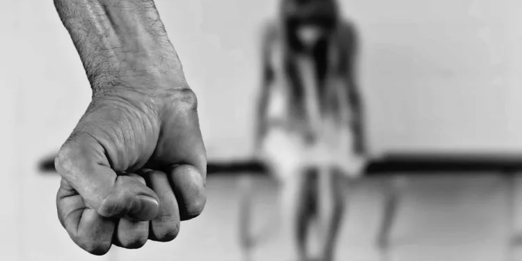 Ilustrasi pelecehan seksual dalam kasus sumpah pocong. Foto: pixabay.com/Alexas fotos
