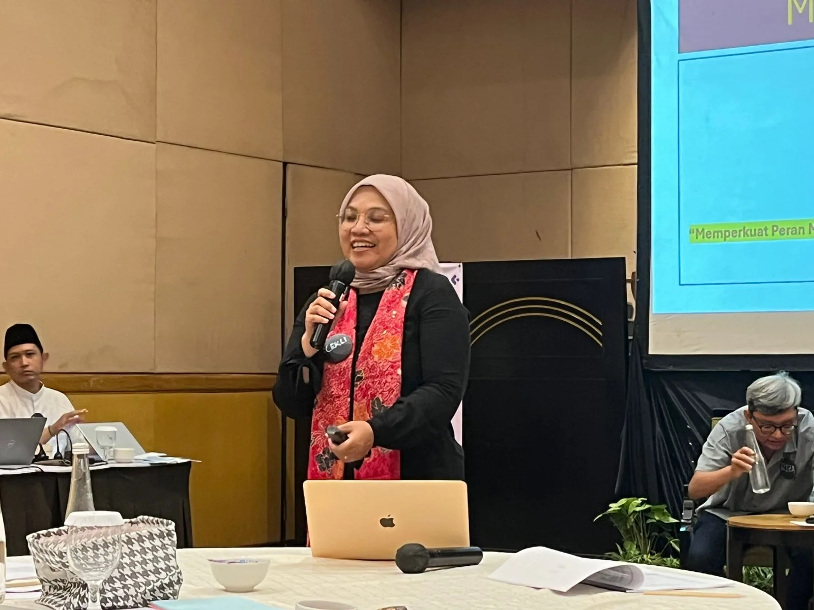 Cekli Setya Pratiwi, saat memberikan pemaparan. Foto/Herly