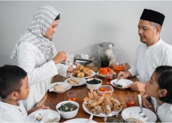Jadwal buka puasa Malang Raya hari Sabtu, 21 Februari 2026 lengkap dengan keutamaan puasa hari ketiga Ramadan. /Foto: Freepik.