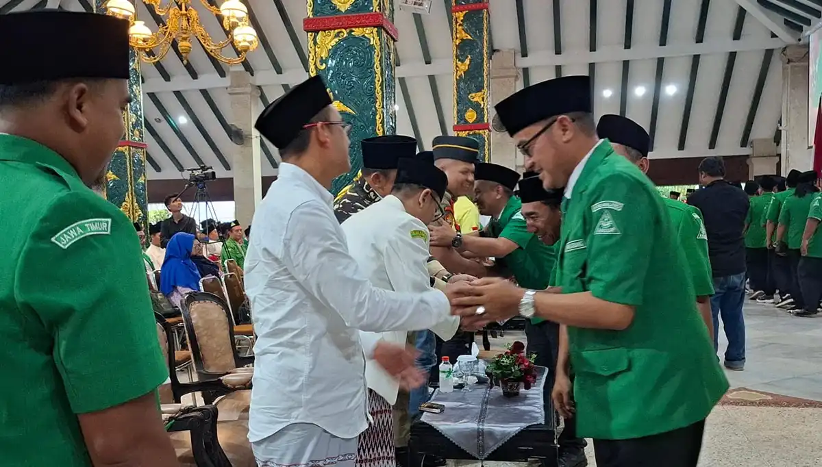 Pemberian ucapan selamat 