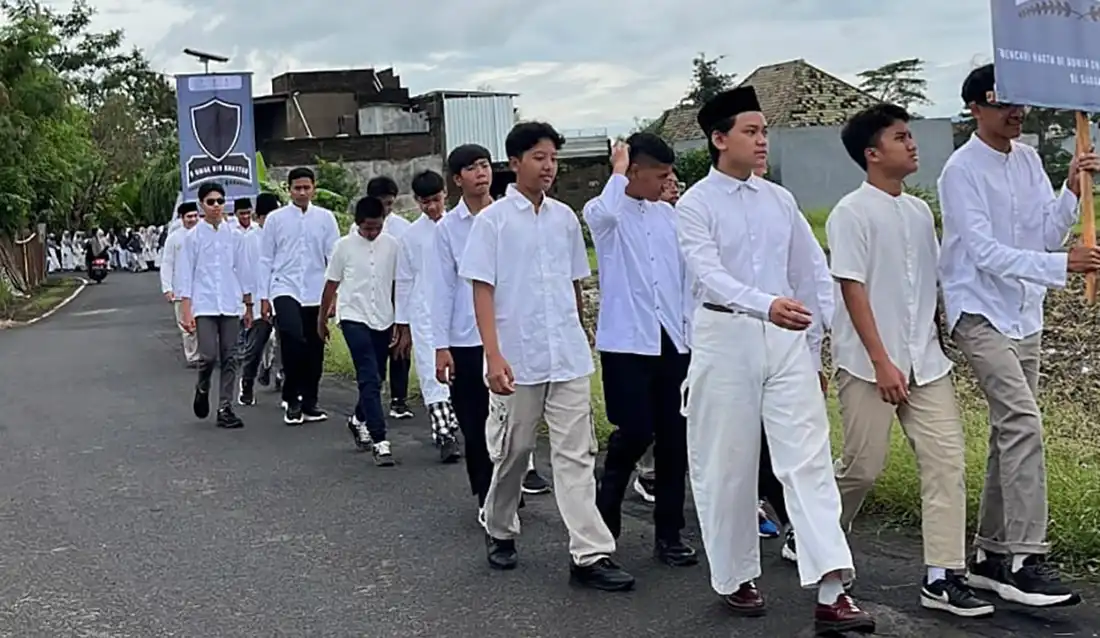 Siswa SMPIT Insan Permata Malang