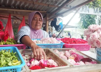 Penjual Bunga Ziarah
