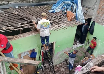 Rumah ambruk di Pakis Malang