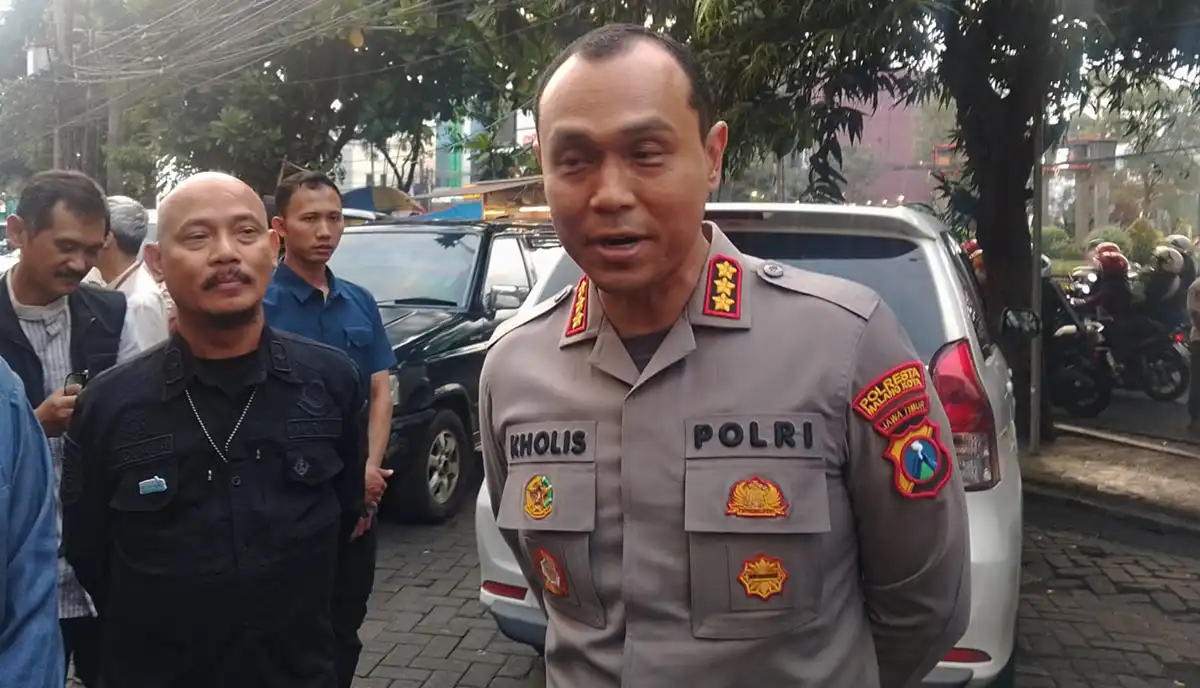 Trotoar Suhat