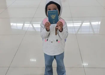 Ayesha El Bahira, anak dari Viki Maulana di sela perjalanan. Foto/dok