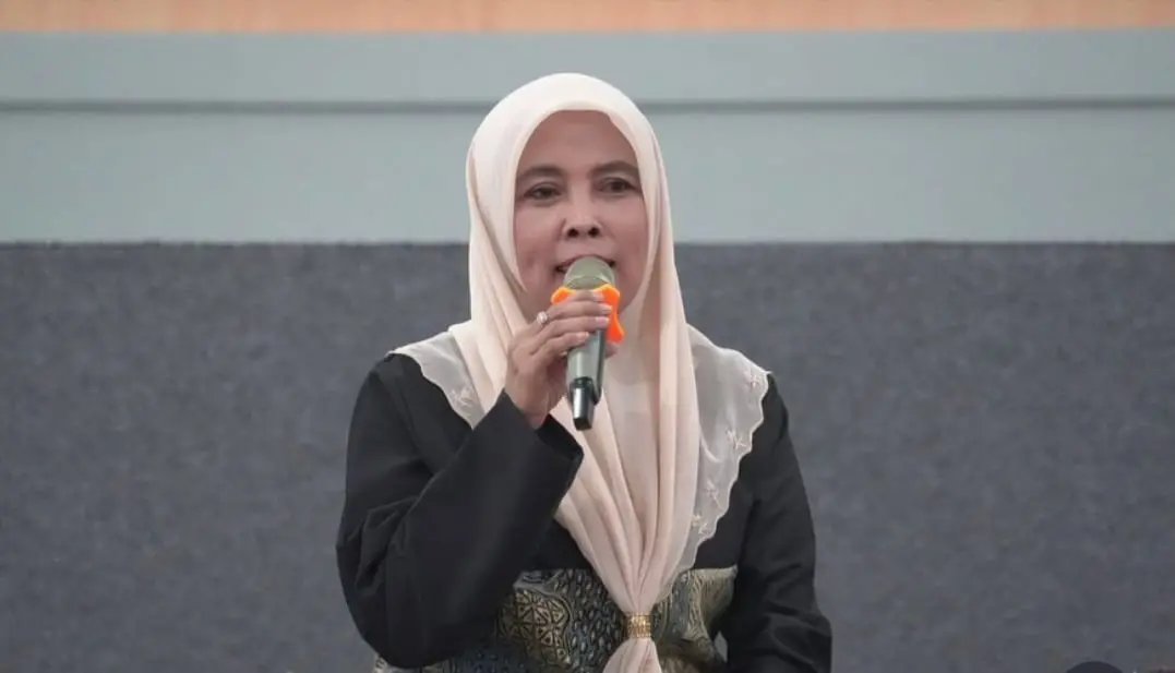 Sambutan Rektor UIN Malang, Prof. Dr. Hj. Ilfi Nur Diana memberi sambutan di acara Khotmil Quran dan Buka Puasa Bersama yanv juga dihadiri mantan rektor. /Foto: Instagram @official.ilfinurdiana.