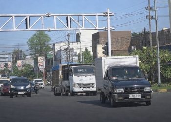 Kendaraan masuk di gerbang tol Singosari. Foto: Polres Malang
