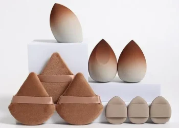 Puff dan Beauty blender untuk mengaplikasikan foundation (Foto: Pinterest @SHEIN)