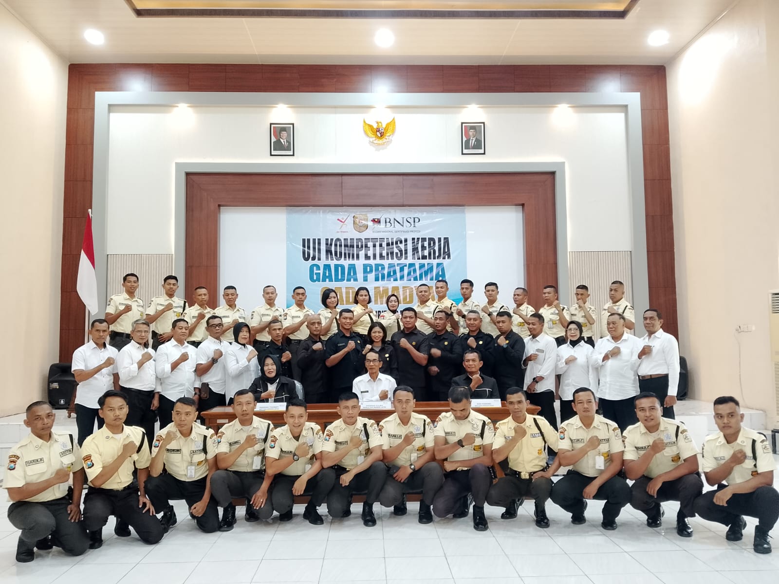 Antusias peserta uji kompetensi LSP P-2 Sekuriti PP Polri di BLK Singosari Malang. (Foto/M Sholeh)