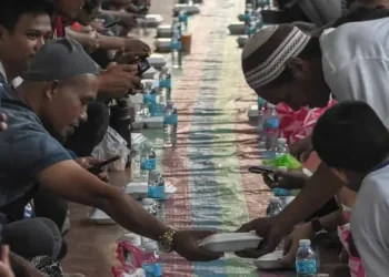 Daftar masjid di Kedungkandang, Kota Malang yang menyediakan takjil gratis selama bulan suci Ramadan./Foto: Pinterest/Sophie.