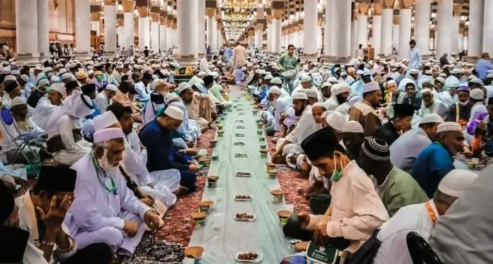 Jadwal buka puasa Malang Raya hari Rabu, 18 Maret 2026 dan keutamaan puasa hari ke-28 Ramadan. /Foto: Pinterest/Silent Repenter.