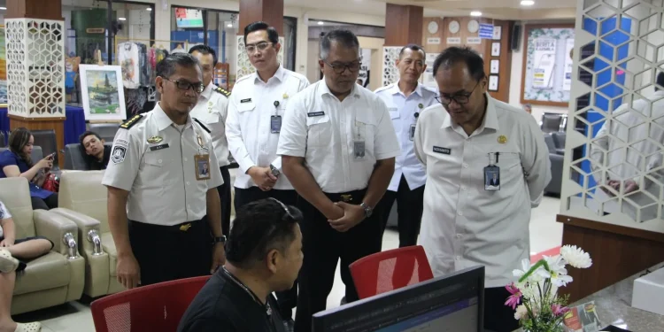 Kakanwil Ditjen Imigrasi Jatim meninjau Kantor Imigrasi Kelas I TPI Malang. Foto/dok