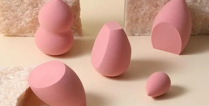 Macam-macam bentuk Sponge make up atau beauty blender (Foto: Pinterest @SHEIN)