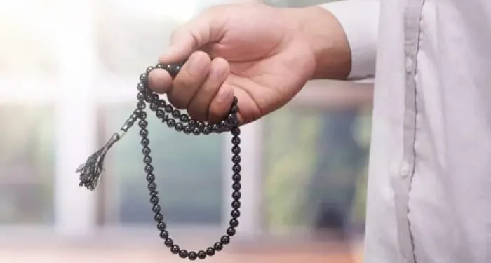 6 amalan di bulan Syawal yang bisa dikerjakan oleh setiap umat Muslim untuk menambah rasa keimanan dan juga mendapatkan keberkahan dari Allah SWT. /Foto: Pinterest/Aulia Najwa