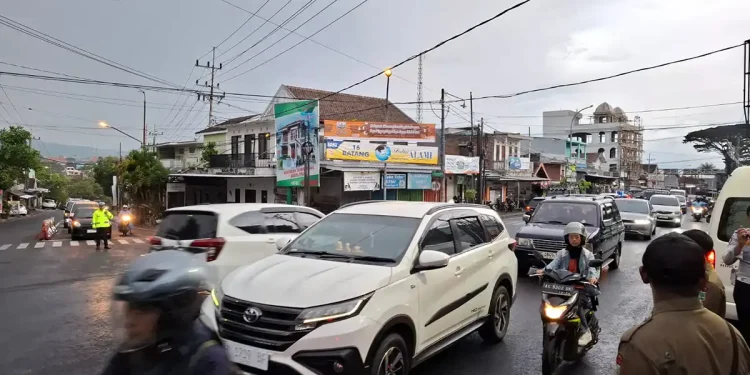 Arus lalin Kota Batu