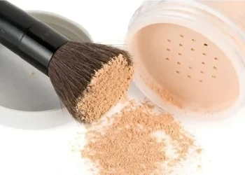 Bedak tabur untuk kulit berminyak