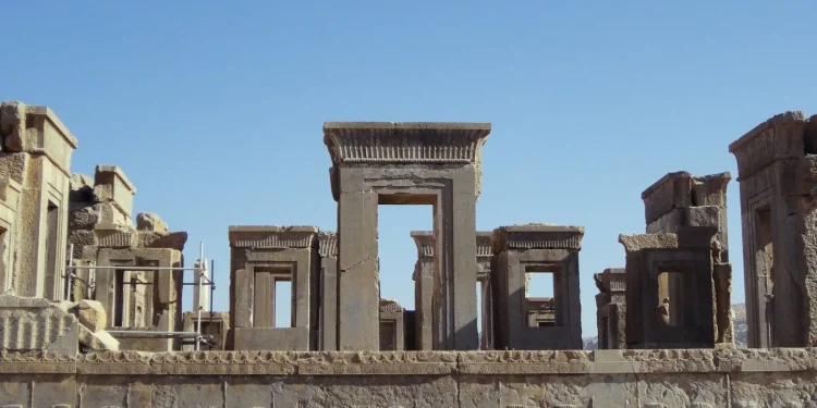 Situs Persepolis. Foto: Unsplash.com/Reza Modiri