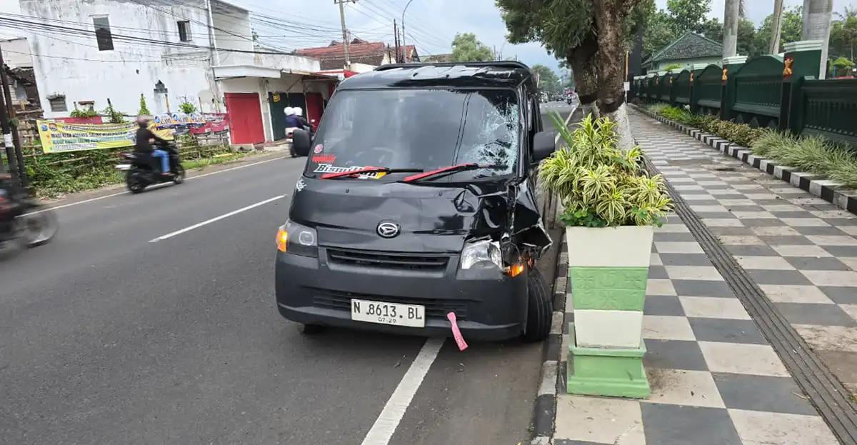 Pikap yang menabrak pelajar