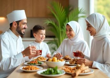 Tips menjaga kesehatan pencernaan selama momen Lebaran agar dapat menikmati hidangan khas Hari Raya Idul Fitri tanpa khawatir kondisi kesehatan terganggu. /Foto: Pinterest/pngtree.