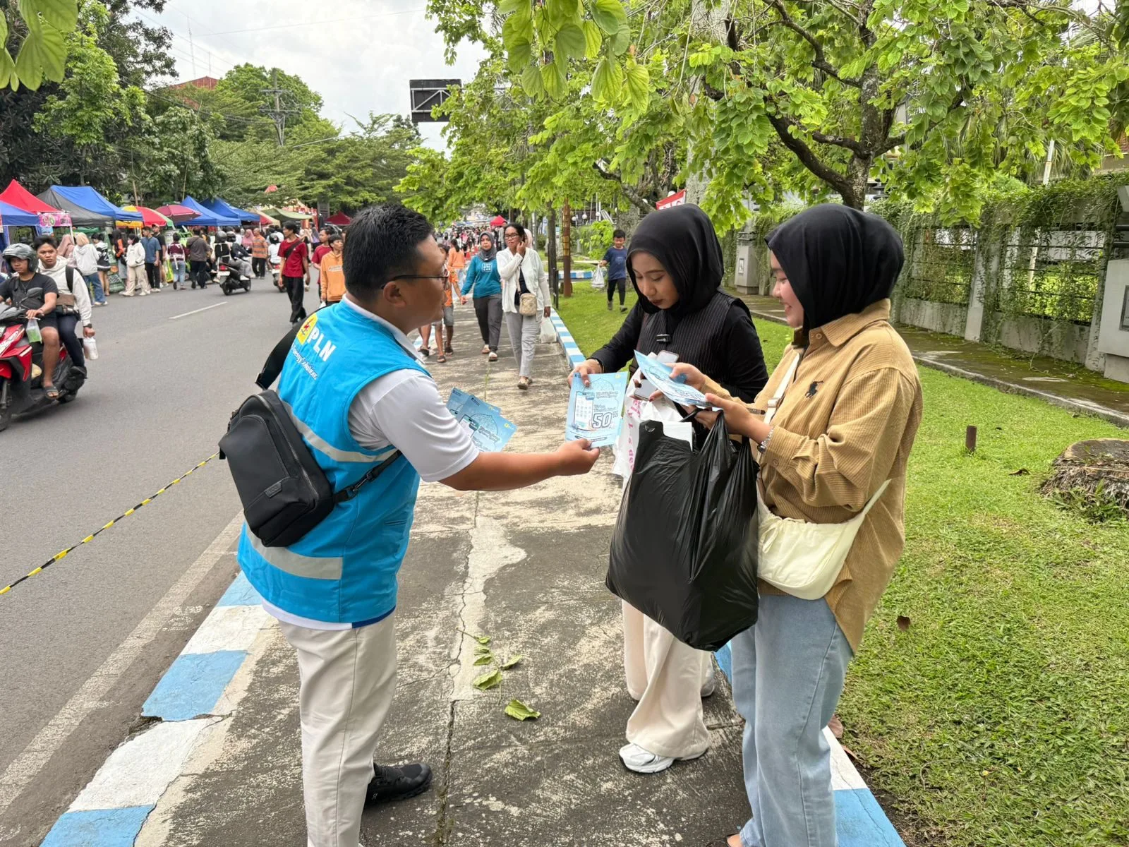 Sosialisasi promo diskon 50 Persen PLN UP3 Malang. Foto/dok PLN