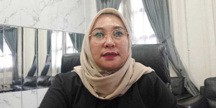 Ketua Komisi A DPRD Kota Malang, Lelly Theresiyawati, merespons soal ribuan warga Kota Malang yang menganggur. (Foto/M Sholeh)