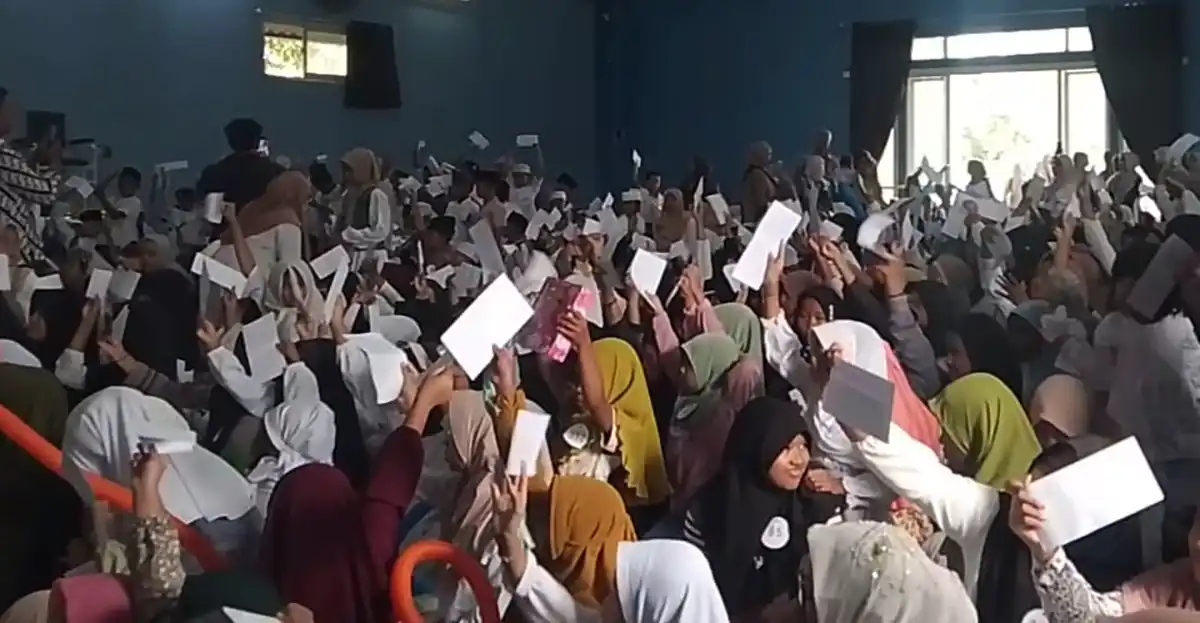 Suasana meriah