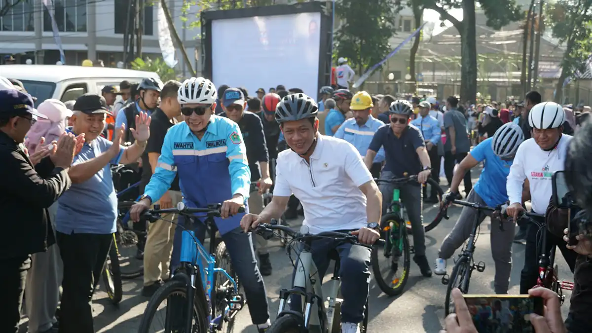 Menteri Lingkungan Hidu Gowes